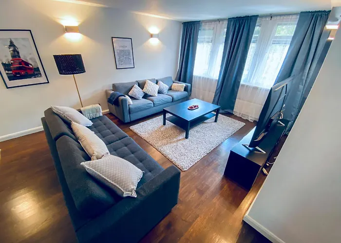 3 Bedroom Flat With Sauna 2,5 Bath, Sloane Square, Chelsea, London